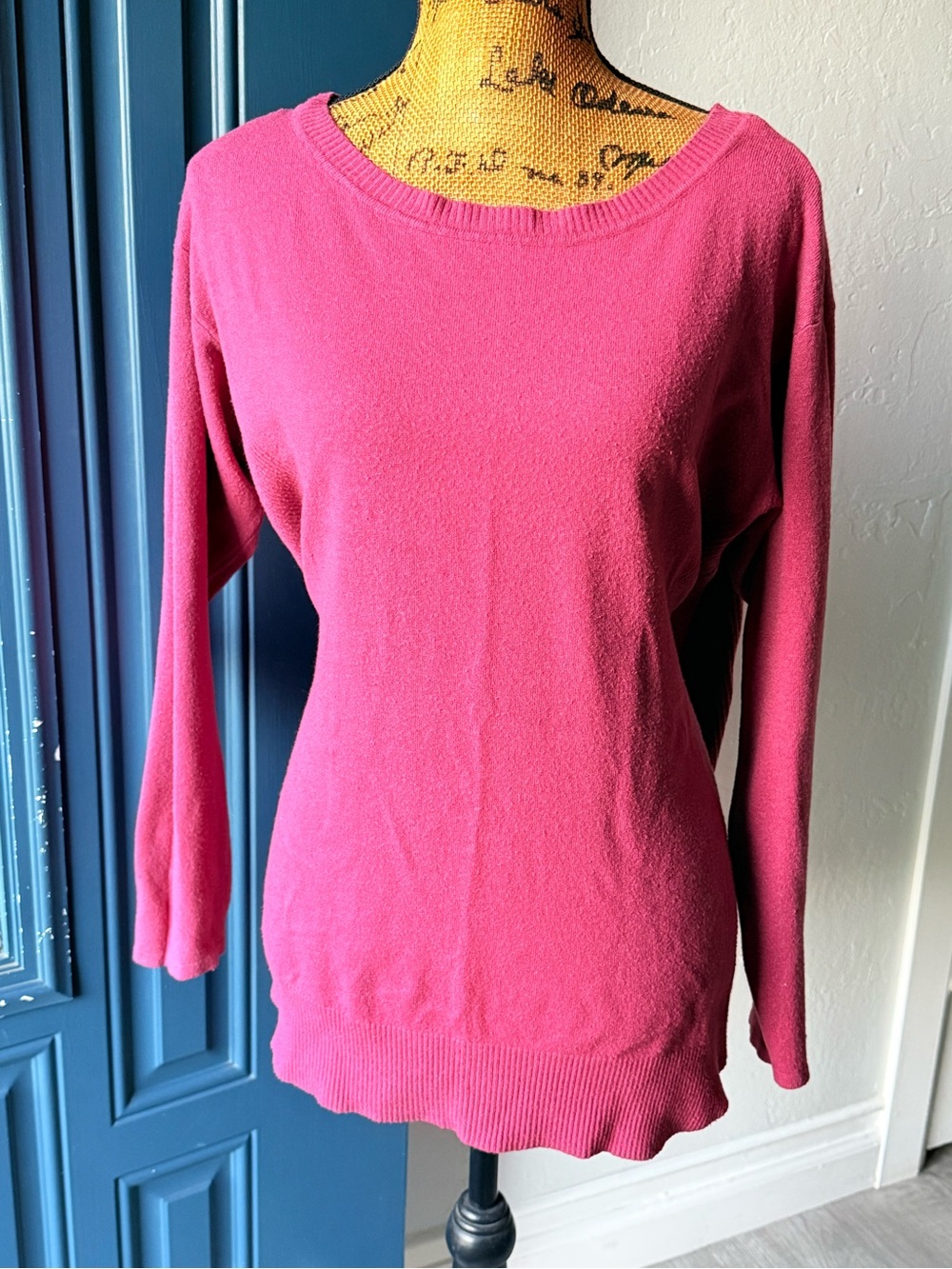 Cyrus Women's Hot Pink Crewneck Sweater